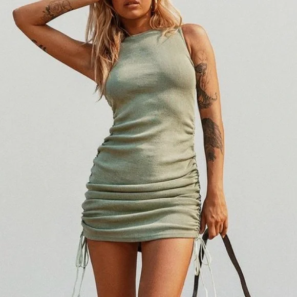 Lioness | Dresses | Green Ruched Dress | Poshmark